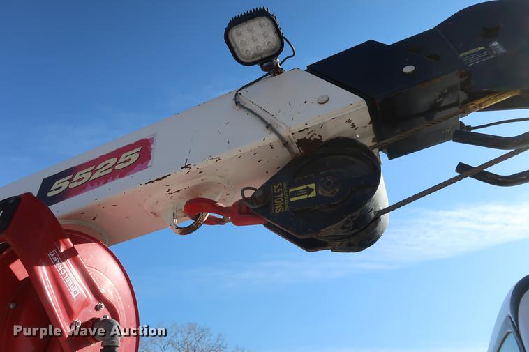 image for item DF3520 2007 Ford F750 Super Duty XLT service truck with crane