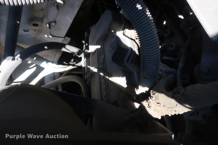 image for item DF3520 2007 Ford F750 Super Duty XLT service truck with crane