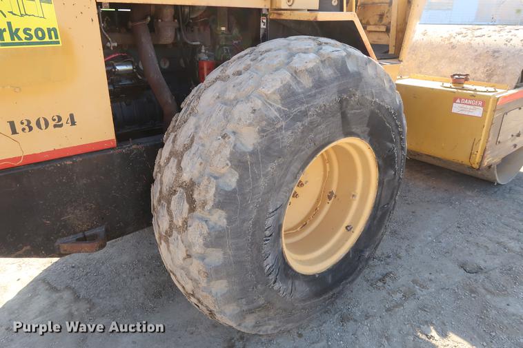 image for item DF3521 1996 Hypac C850B single drum vibratory roller