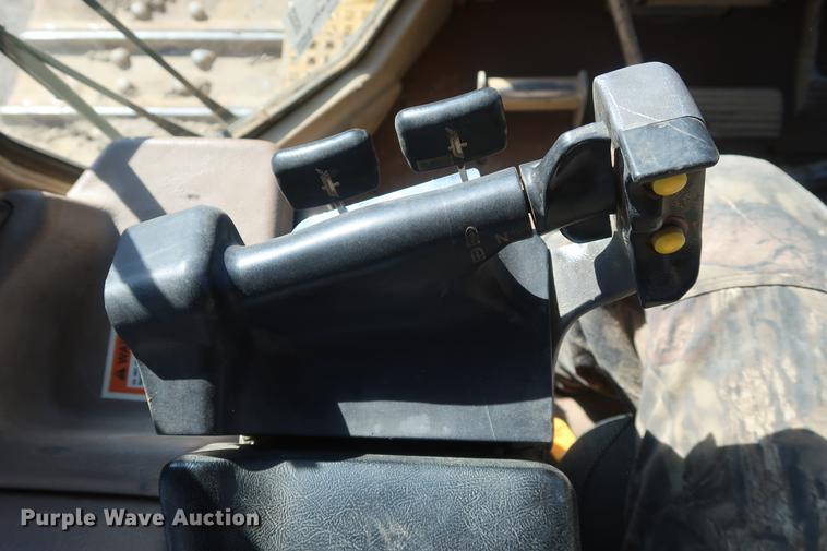 image for item DF3522 1998 Caterpillar D6M LGP dozer