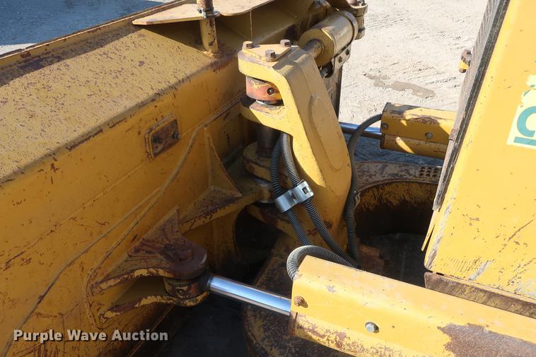 image for item DF3522 1998 Caterpillar D6M LGP dozer