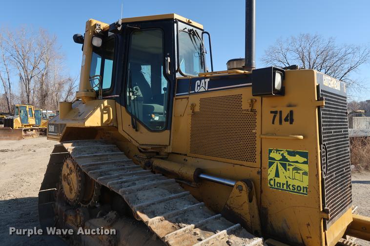 image for item DF3522 1998 Caterpillar D6M LGP dozer