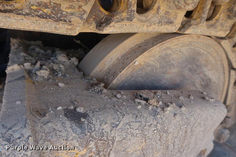 image for item DF3522 1998 Caterpillar D6M LGP dozer