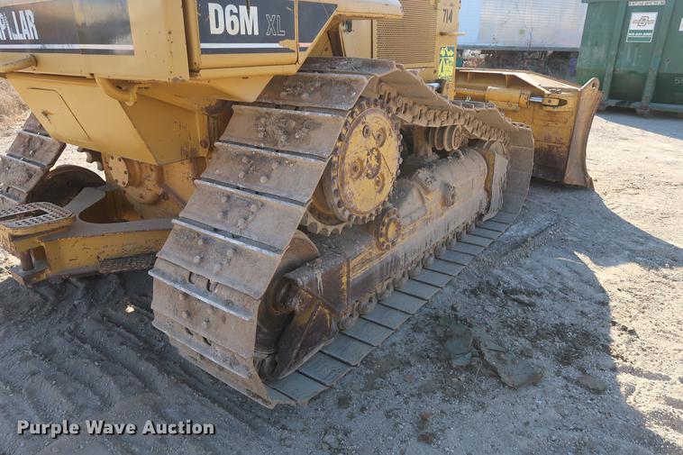 image for item DF3522 1998 Caterpillar D6M LGP dozer