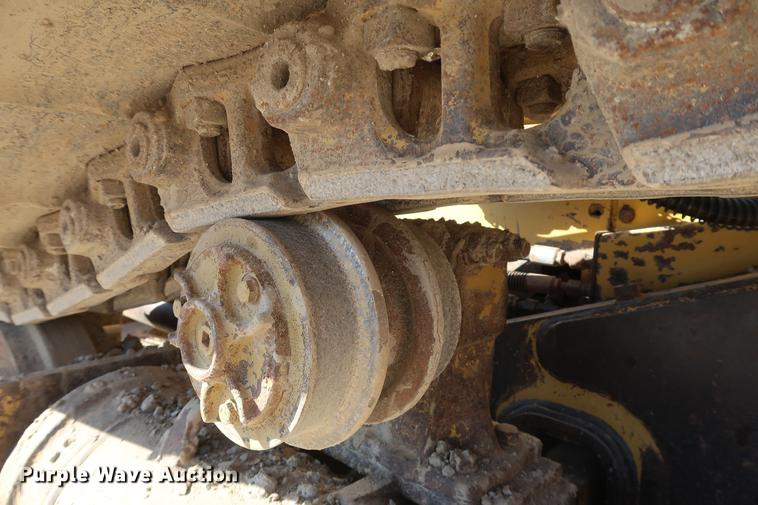 image for item DF3522 1998 Caterpillar D6M LGP dozer