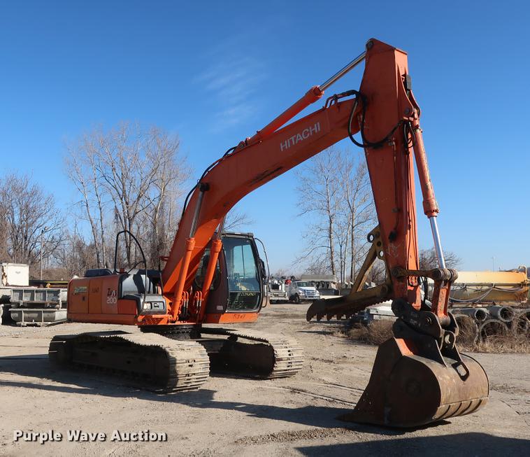 image for item DF3523 2006 Hitachi ZX200 LC excavator