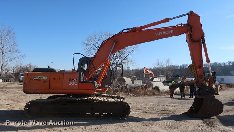 image for item DF3523 2006 Hitachi ZX200 LC excavator