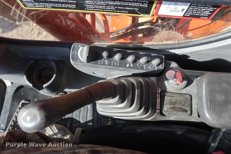 image for item DF3523 2006 Hitachi ZX200 LC excavator