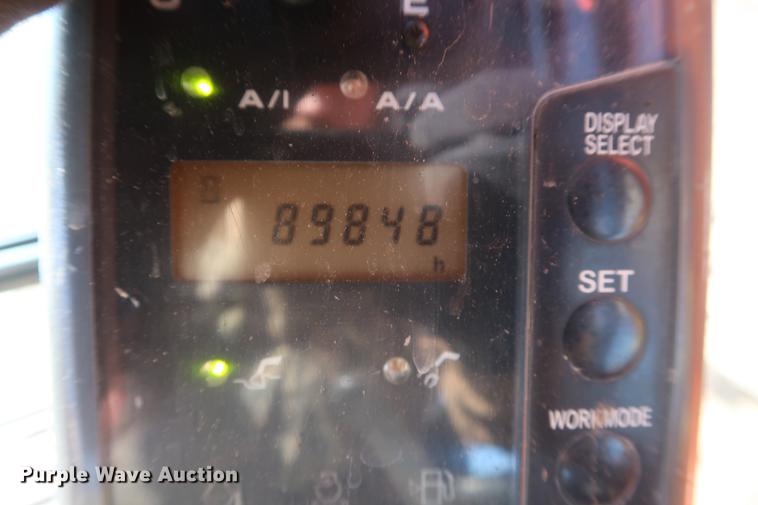 image for item DF3523 2006 Hitachi ZX200 LC excavator