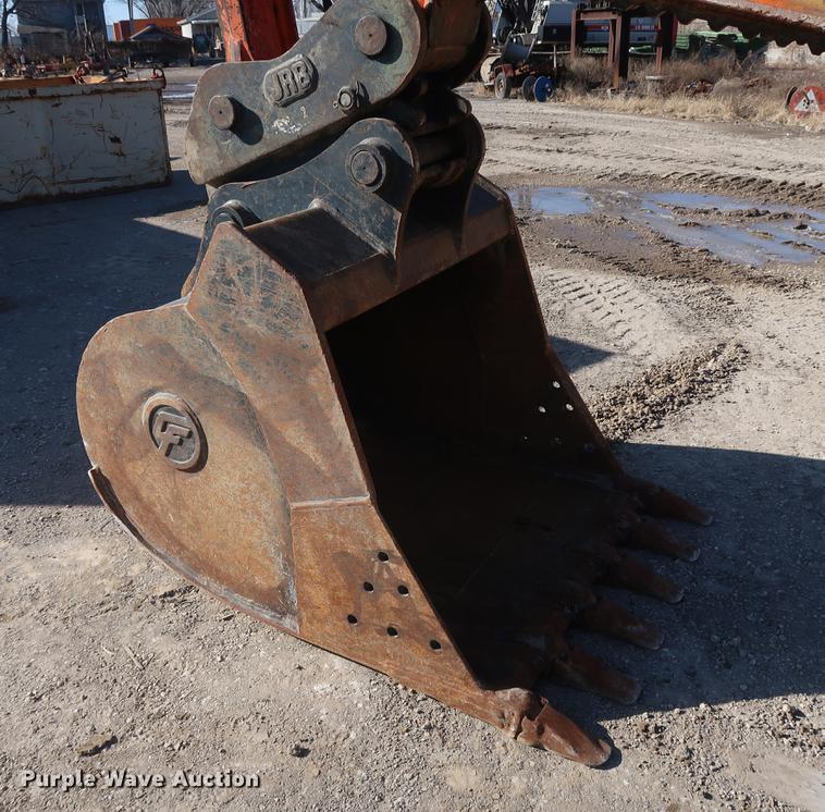 image for item DF3523 2006 Hitachi ZX200 LC excavator