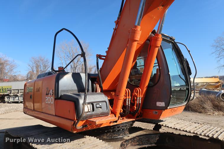 image for item DF3523 2006 Hitachi ZX200 LC excavator
