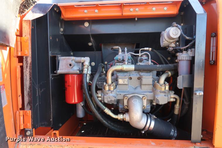 image for item DF3523 2006 Hitachi ZX200 LC excavator