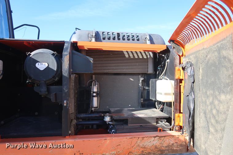 image for item DF3523 2006 Hitachi ZX200 LC excavator