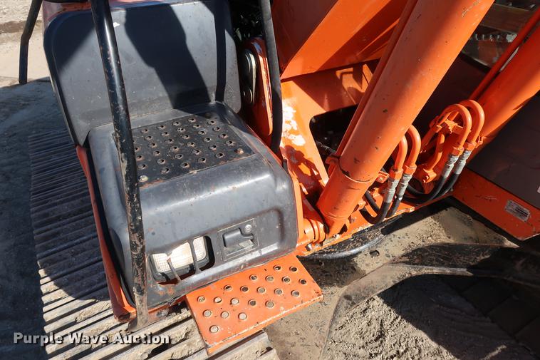 image for item DF3523 2006 Hitachi ZX200 LC excavator