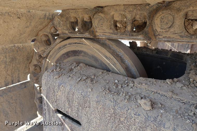 image for item DF3523 2006 Hitachi ZX200 LC excavator