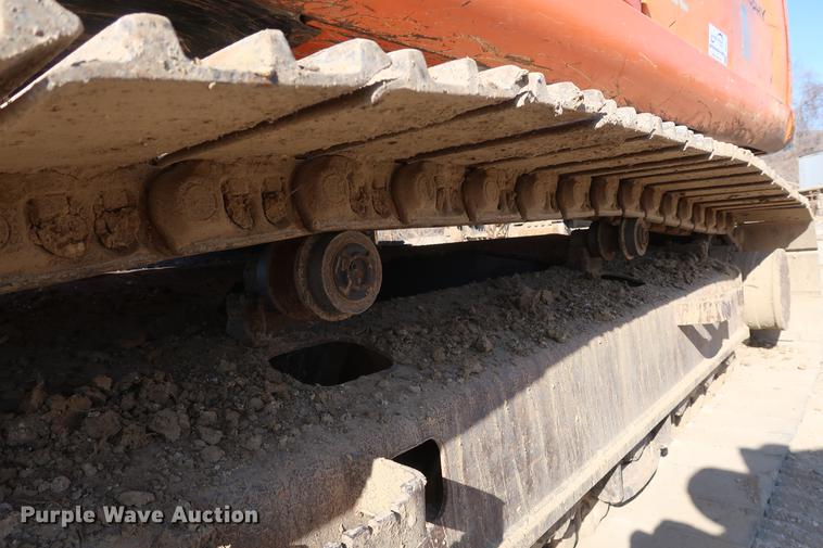 image for item DF3523 2006 Hitachi ZX200 LC excavator