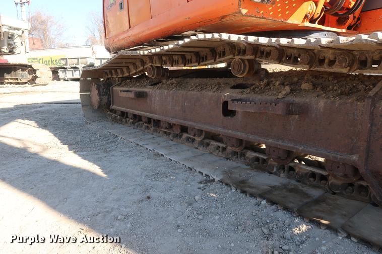 image for item DF3523 2006 Hitachi ZX200 LC excavator