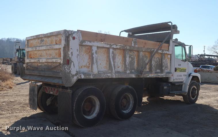 image for item DF3525 2001 Freightliner FL80 dump truck