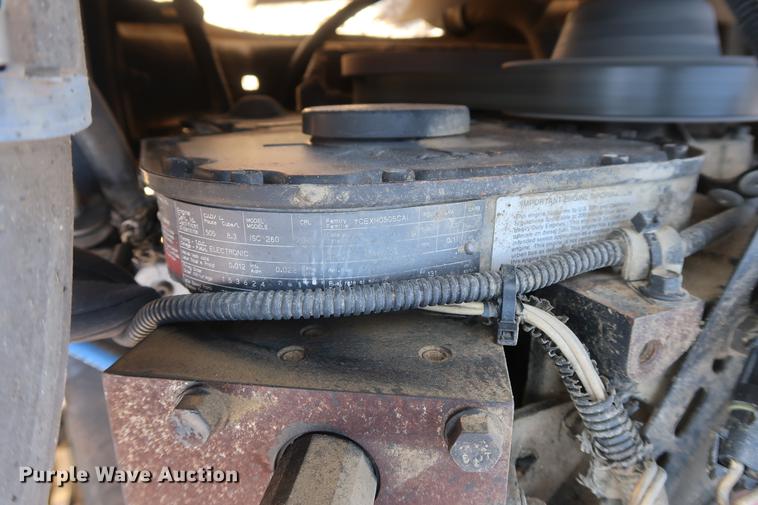 image for item DF3525 2001 Freightliner FL80 dump truck