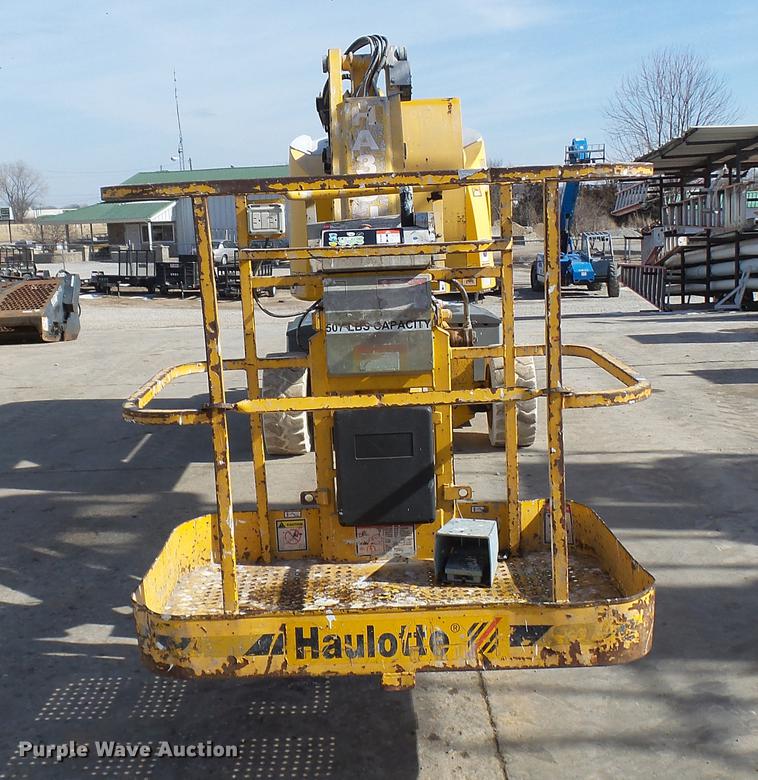 image for item DP9588 2005 Haulotte HA33JE boom lift