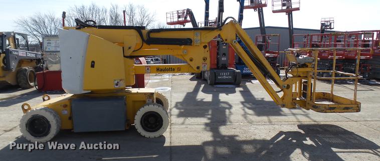 image for item DP9588 2005 Haulotte HA33JE boom lift