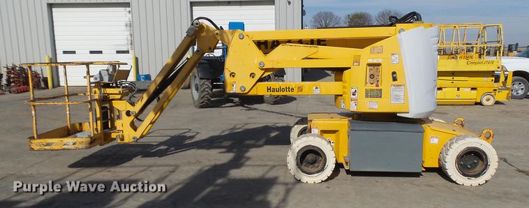 image for item DP9588 2005 Haulotte HA33JE boom lift