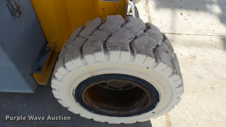 image for item DP9588 2005 Haulotte HA33JE boom lift