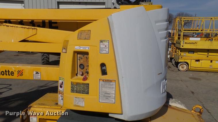 image for item DP9588 2005 Haulotte HA33JE boom lift