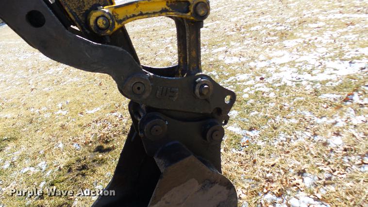 image for item DP9589 2011 Komatsu PC88MR-8 mini excavator