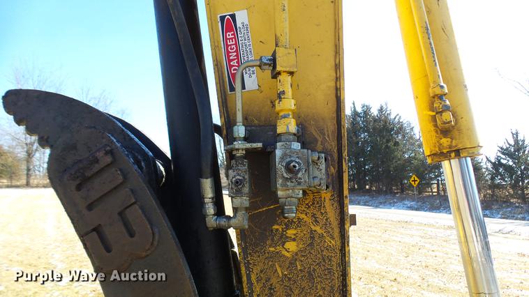 image for item DP9589 2011 Komatsu PC88MR-8 mini excavator