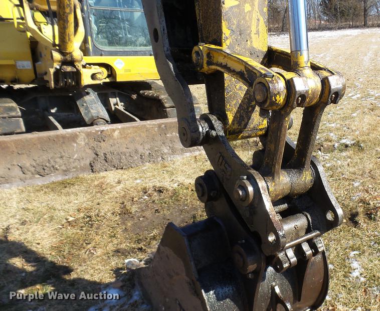 image for item DP9589 2011 Komatsu PC88MR-8 mini excavator