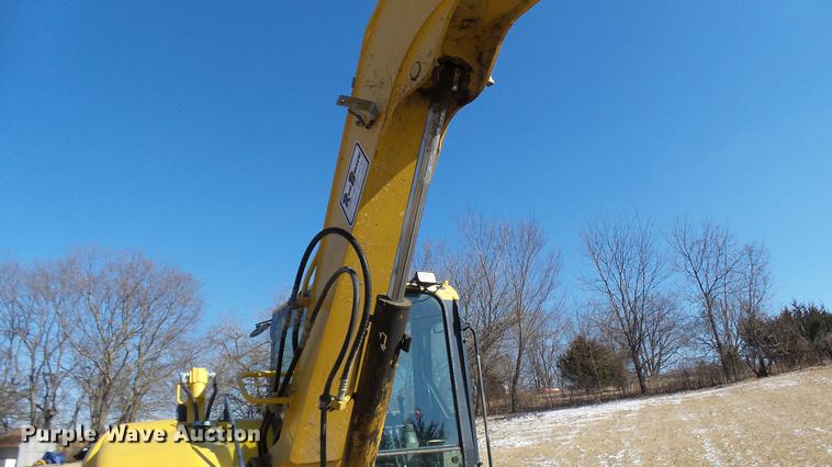 image for item DP9589 2011 Komatsu PC88MR-8 mini excavator