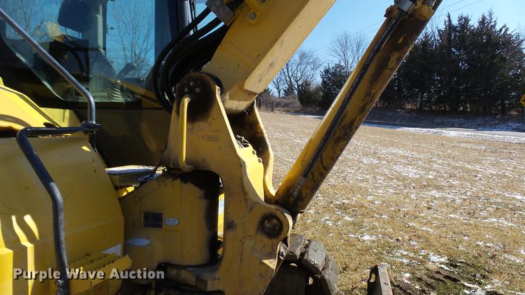 image for item DP9589 2011 Komatsu PC88MR-8 mini excavator