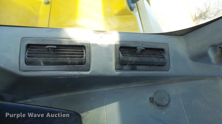 image for item DP9589 2011 Komatsu PC88MR-8 mini excavator