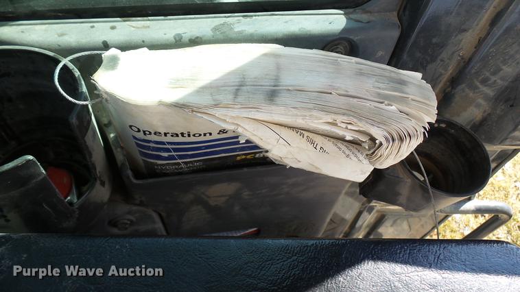 image for item DP9589 2011 Komatsu PC88MR-8 mini excavator