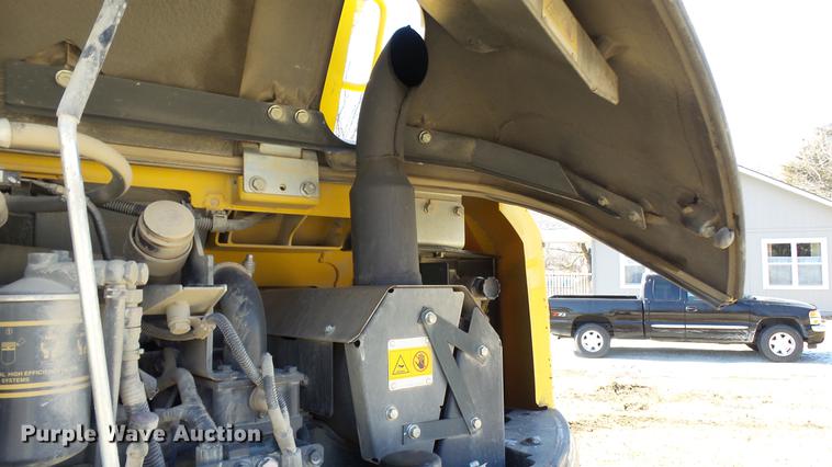 image for item DP9589 2011 Komatsu PC88MR-8 mini excavator