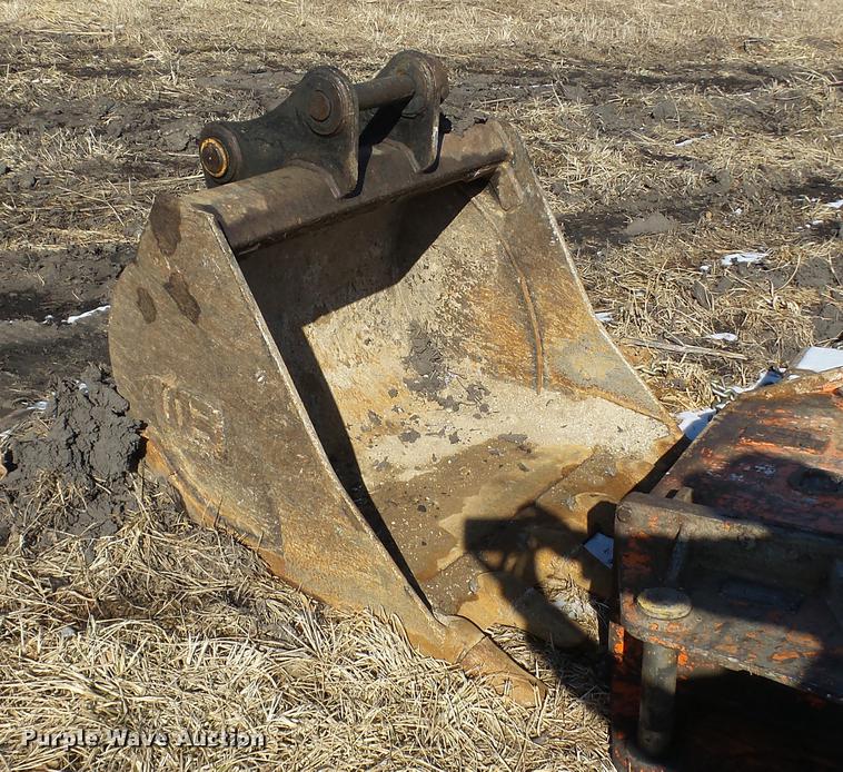 image for item DP9589 2011 Komatsu PC88MR-8 mini excavator