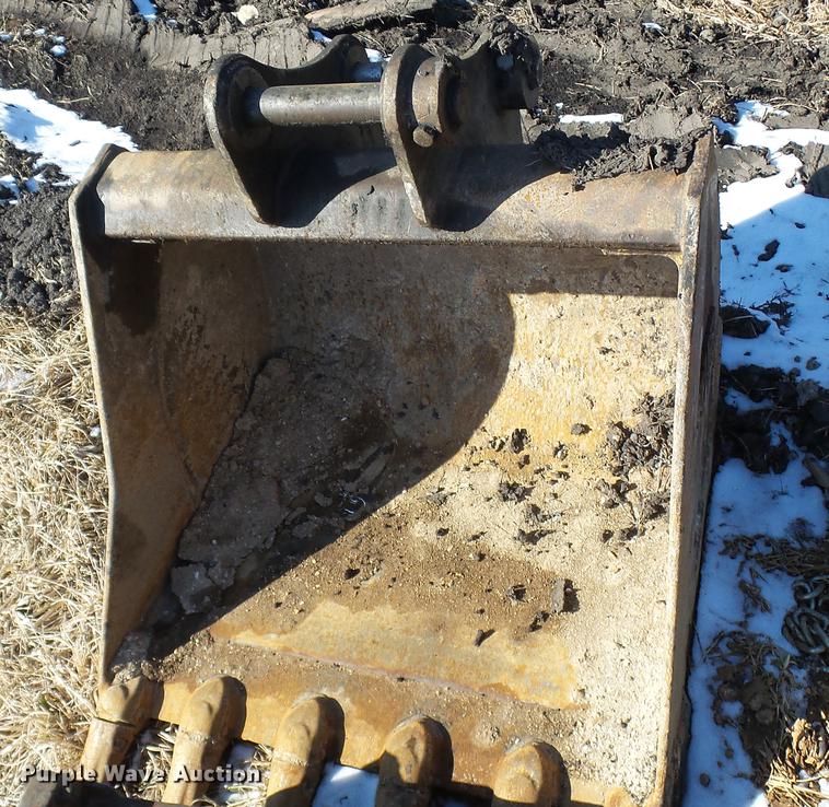 image for item DP9589 2011 Komatsu PC88MR-8 mini excavator