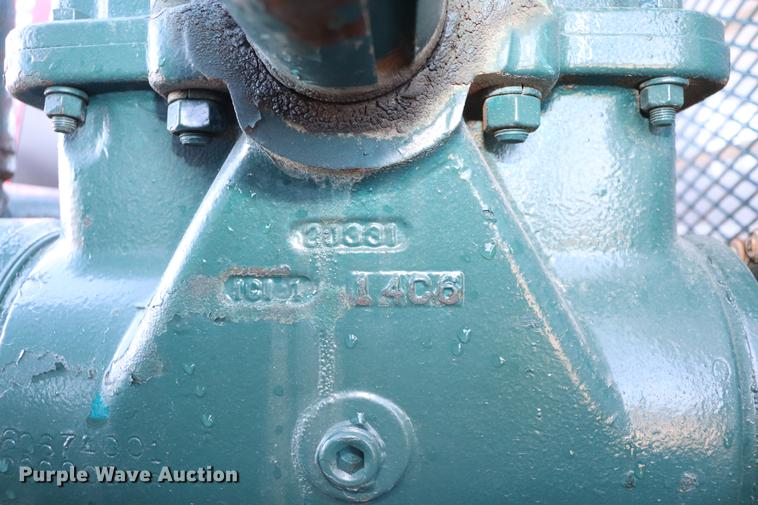 image for item EC9404 2004 International 4300 flatbed truck