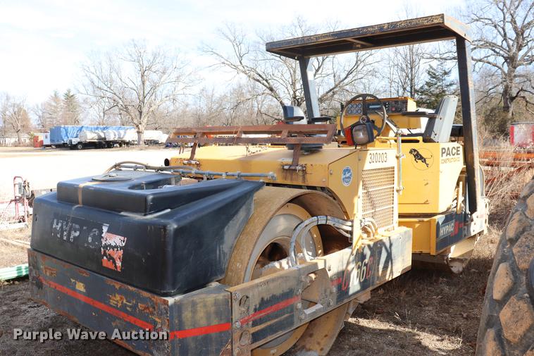 image for item EC9440 Hypac C766C vibratory double drum roller