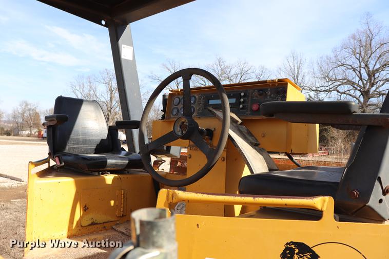 image for item EC9440 Hypac C766C vibratory double drum roller