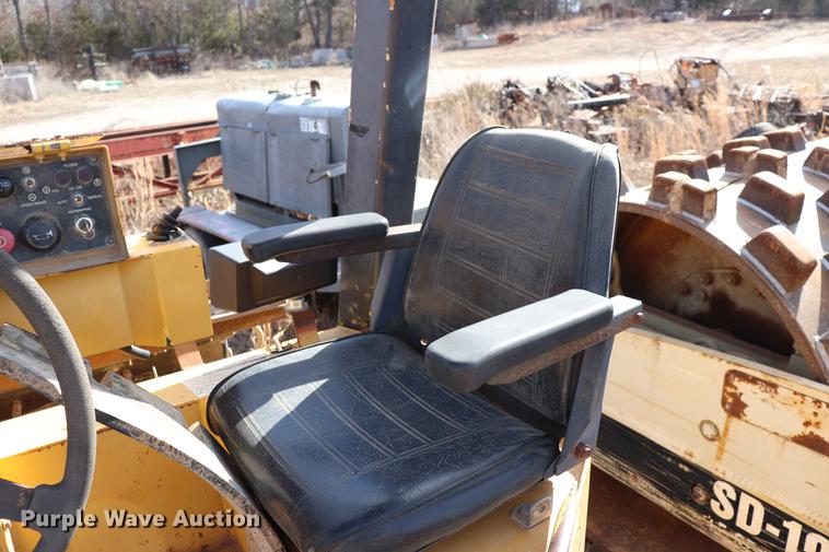 image for item EC9440 Hypac C766C vibratory double drum roller