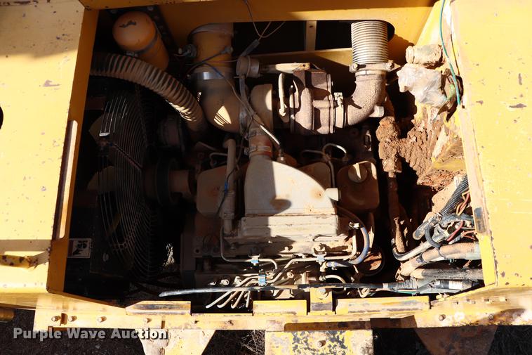 image for item EC9440 Hypac C766C vibratory double drum roller