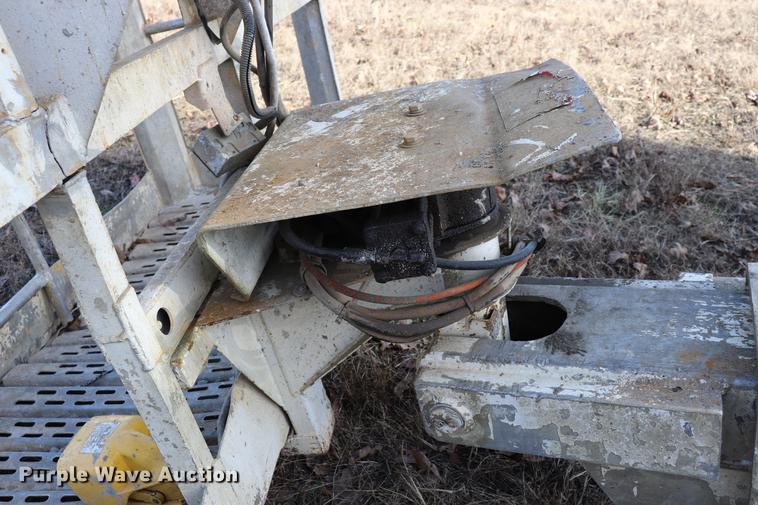 image for item EC9442 1997 Snorkelift TB-A80RDZ boom lift