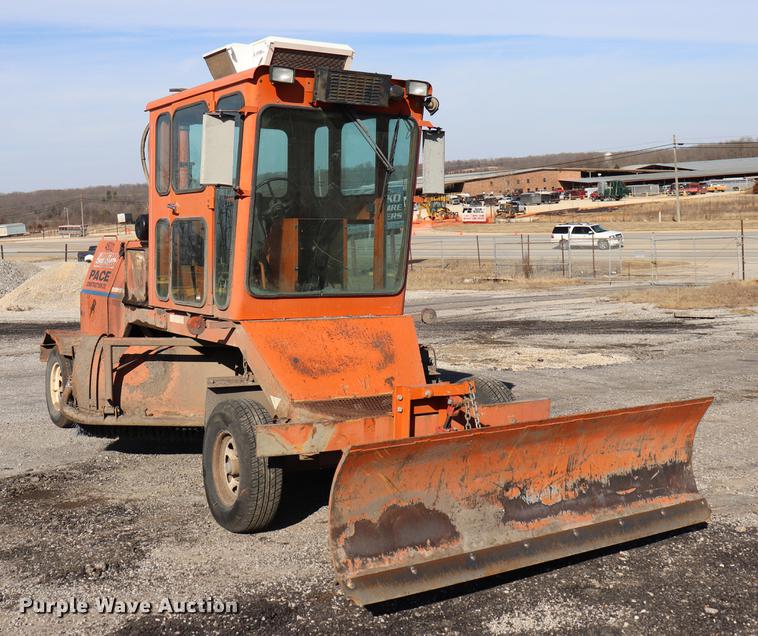 image for item EC9447 2000 Broce RJ350 broom