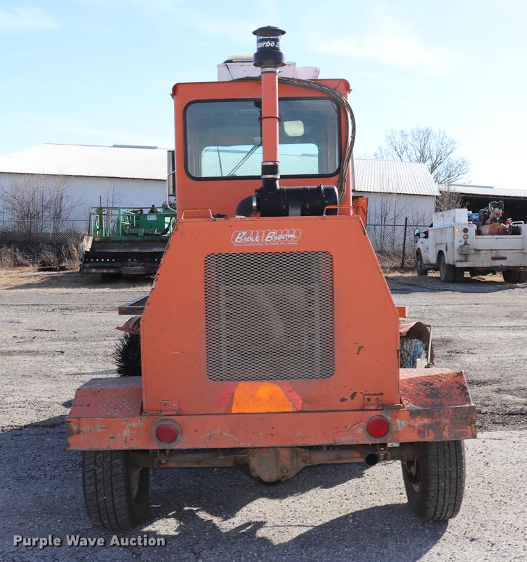 image for item EC9447 2000 Broce RJ350 broom