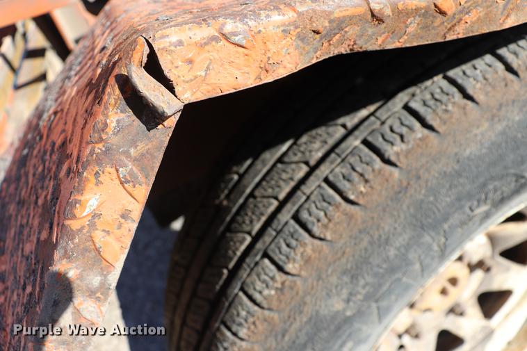 image for item EC9447 2000 Broce RJ350 broom