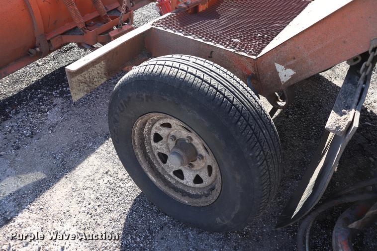 image for item EC9447 2000 Broce RJ350 broom