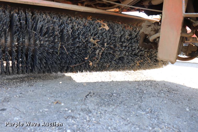 image for item EC9447 2000 Broce RJ350 broom