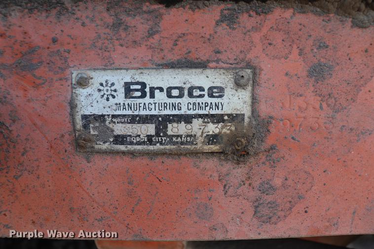 image for item EC9447 2000 Broce RJ350 broom